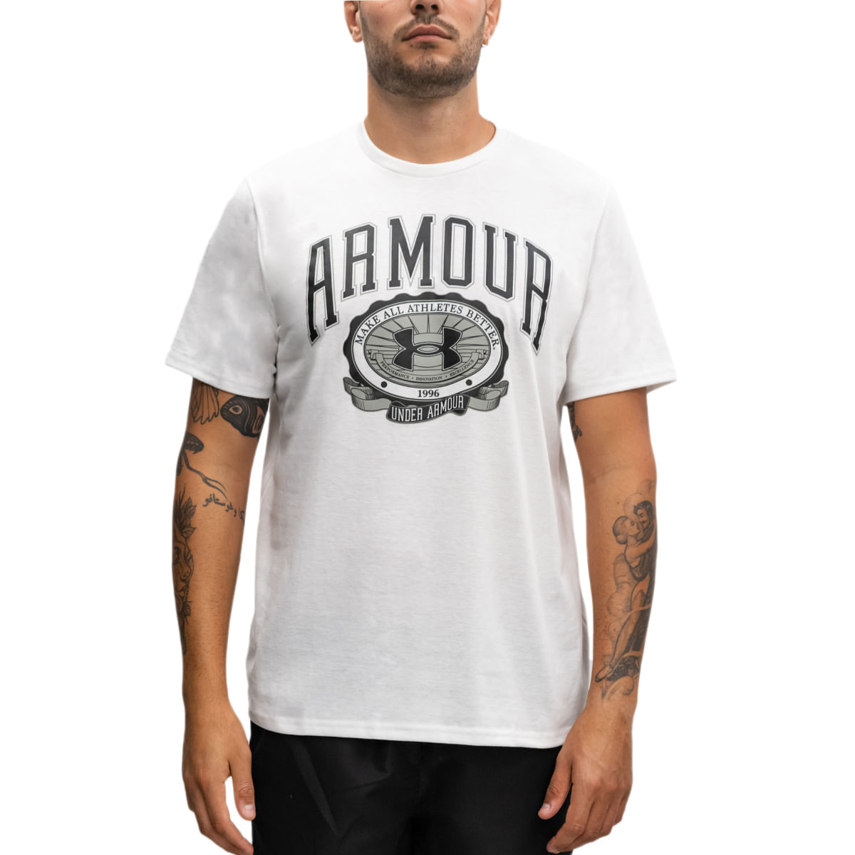 Hombre - Negro - UNDER ARMOUR - REMERAS - Newsport