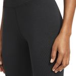 Calza Nike Biker Essential Mujer