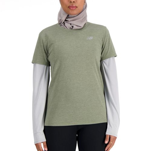 Remera New Balance Training Sport Essentials Mujer