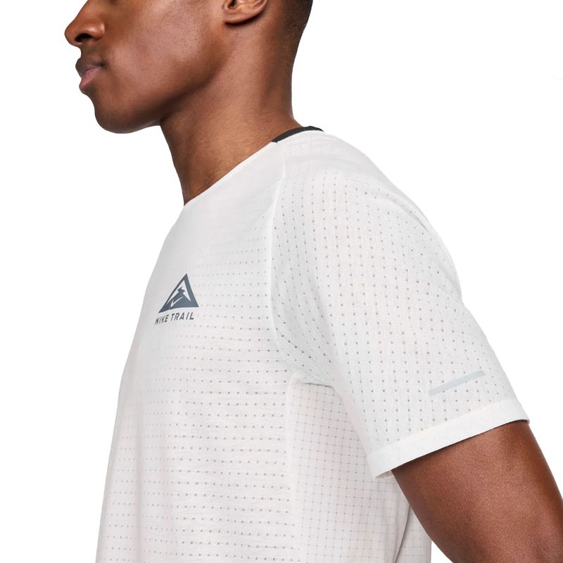 Remera Nike Running Trail Solar Chase Dri-fit Hombre
