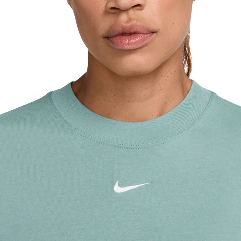 Remera Nike Sportswear Essentials Mujer