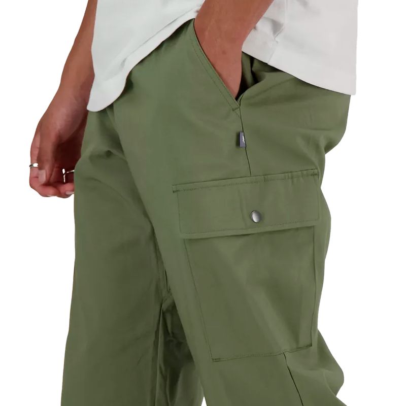 Pantalon New Balance Twill Cargo Jogger Hombre
