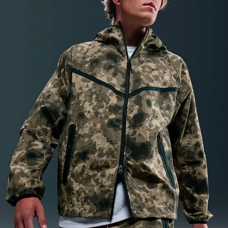 Campera Nike Tech Hombre