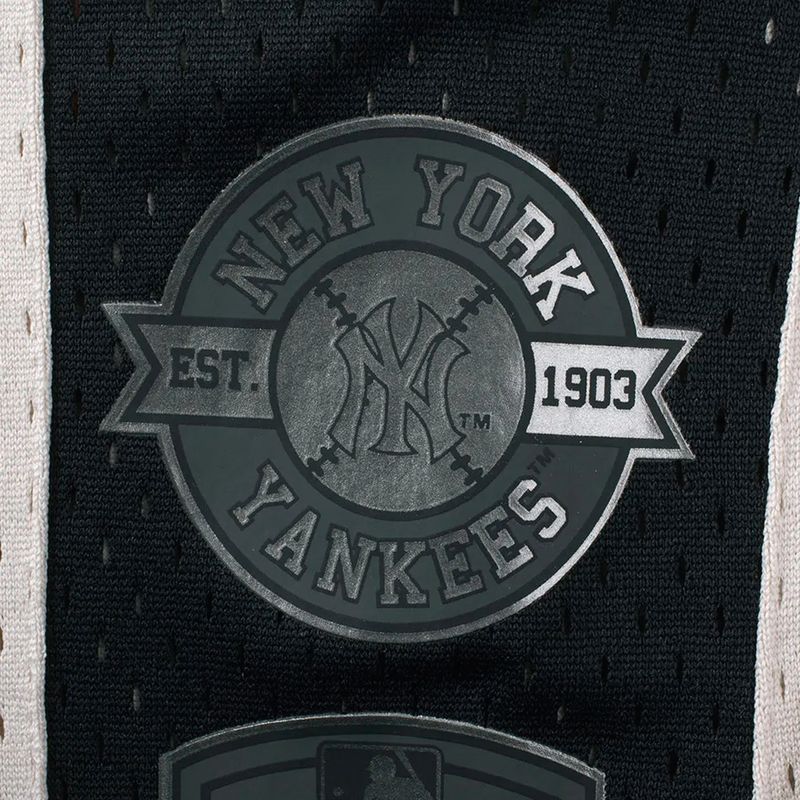 Short New York Yankees Mlb Front Felt Base Logo Regular Fit Hombre