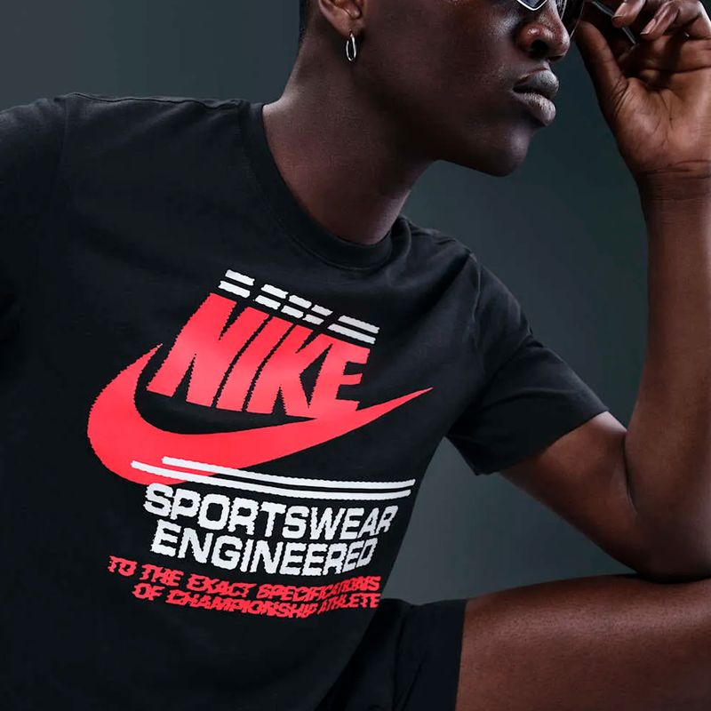 Remera Nike Sportswear 6mo Futura Hombre
