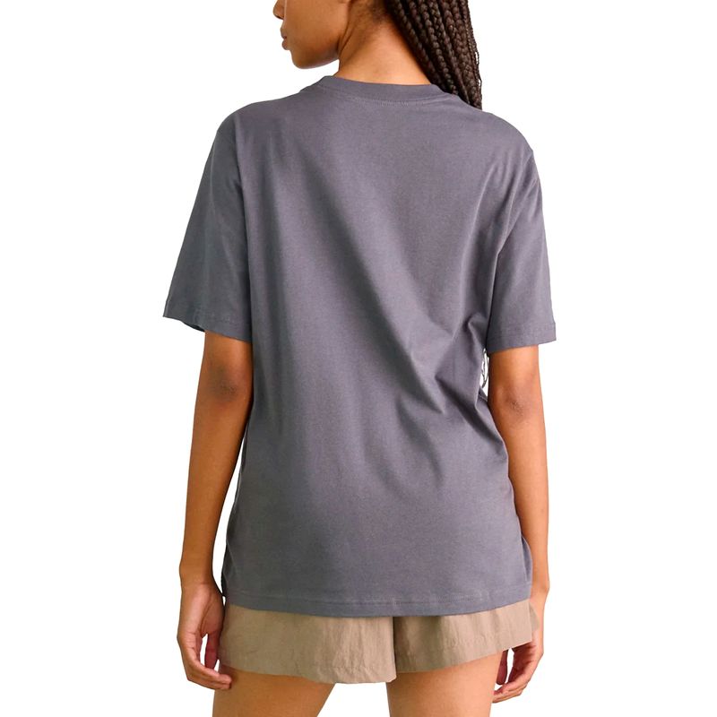 Remera Nike Sportswear Essentials Mujer